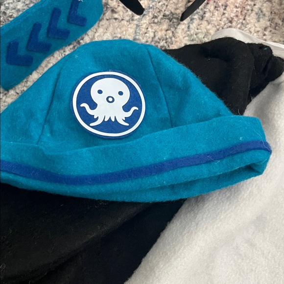 Octonauts Homemade Family Penguin and Polar Bear Costume - Picture 5 of 16